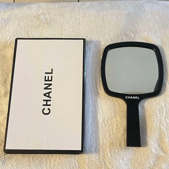 CHANEL CC Logo Black Hand Mirror - Picture 4 of 11